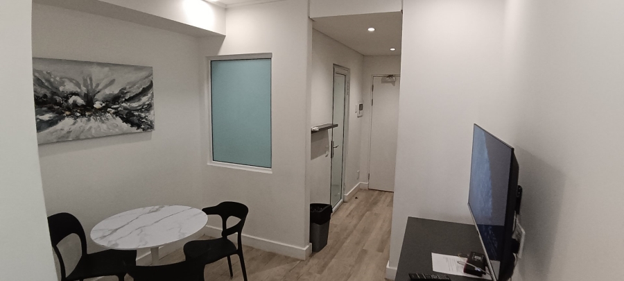 2 Bedroom Property for Sale in Woodstock Western Cape